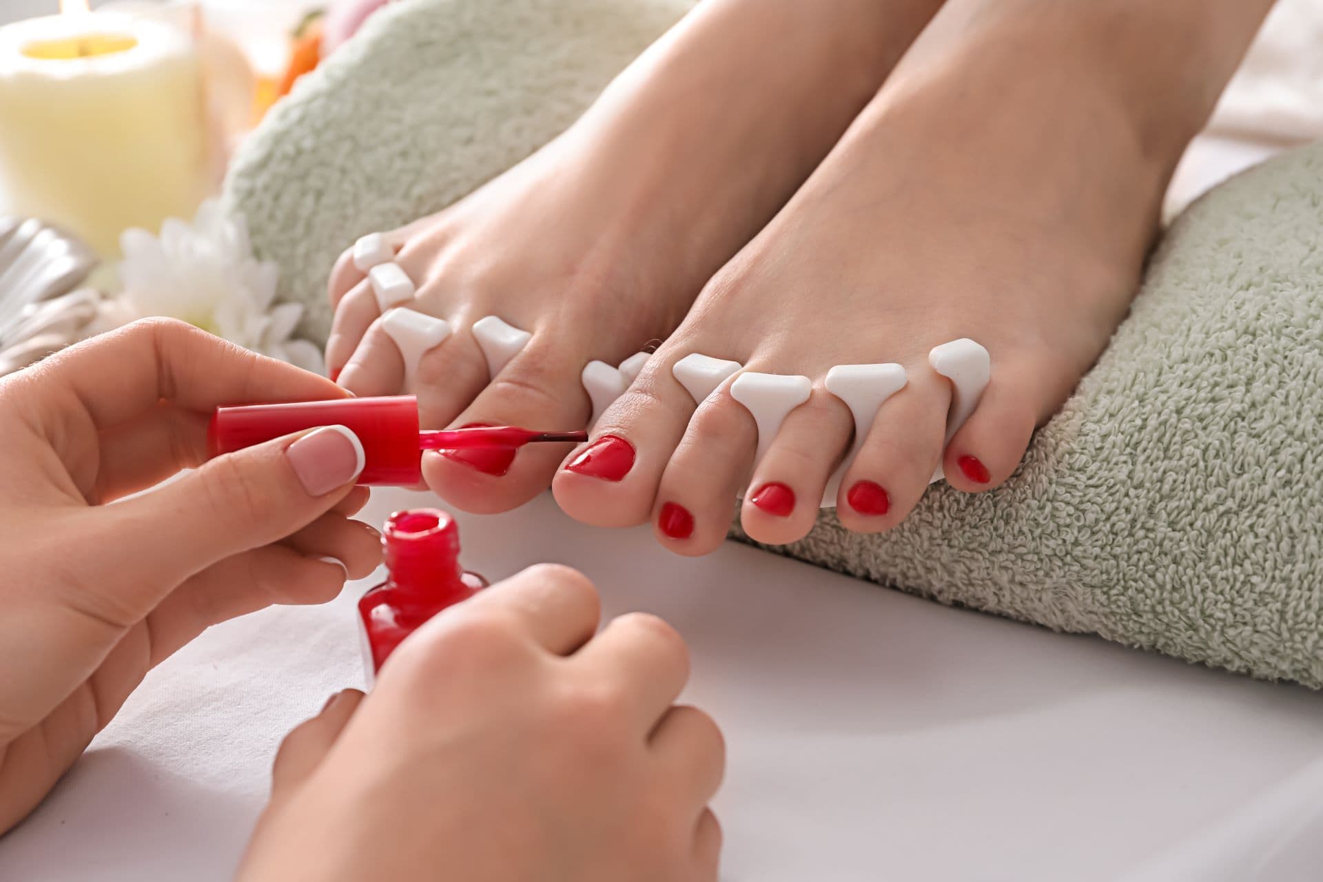 Pedicure hybrydowy